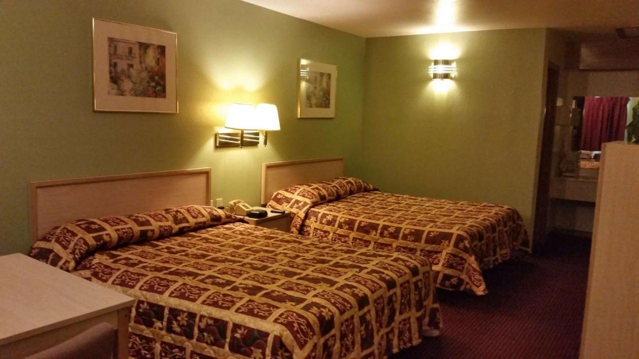 Garden Inn & Suites Hebbronville Extérieur photo