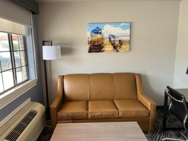 Garden Inn & Suites Hebbronville Extérieur photo