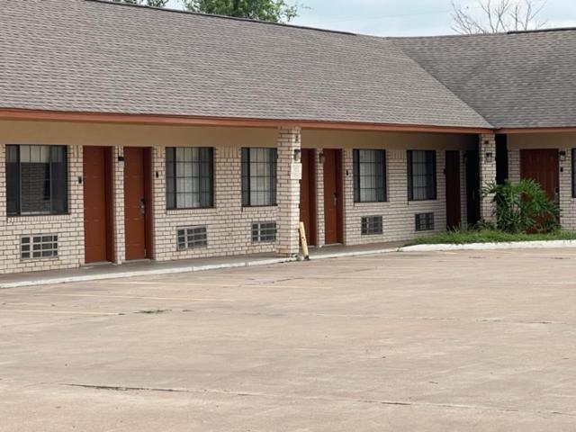 Garden Inn & Suites Hebbronville Extérieur photo