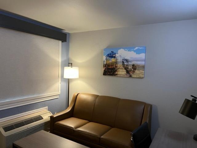 Garden Inn & Suites Hebbronville Extérieur photo