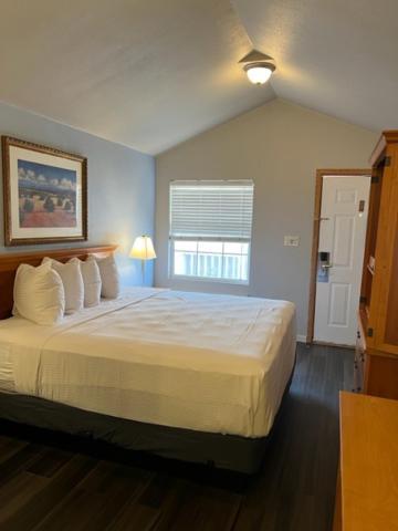 Garden Inn & Suites Hebbronville Extérieur photo