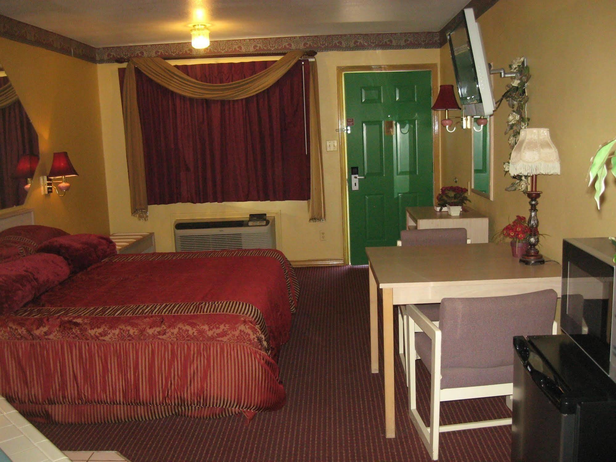 Garden Inn & Suites Hebbronville Extérieur photo